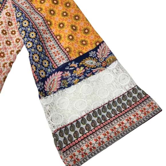 Figueroa & Flower Boho Patchwork Lace Trim Blouse Small V-Neck Flowy Festival - Picture 14 of 16